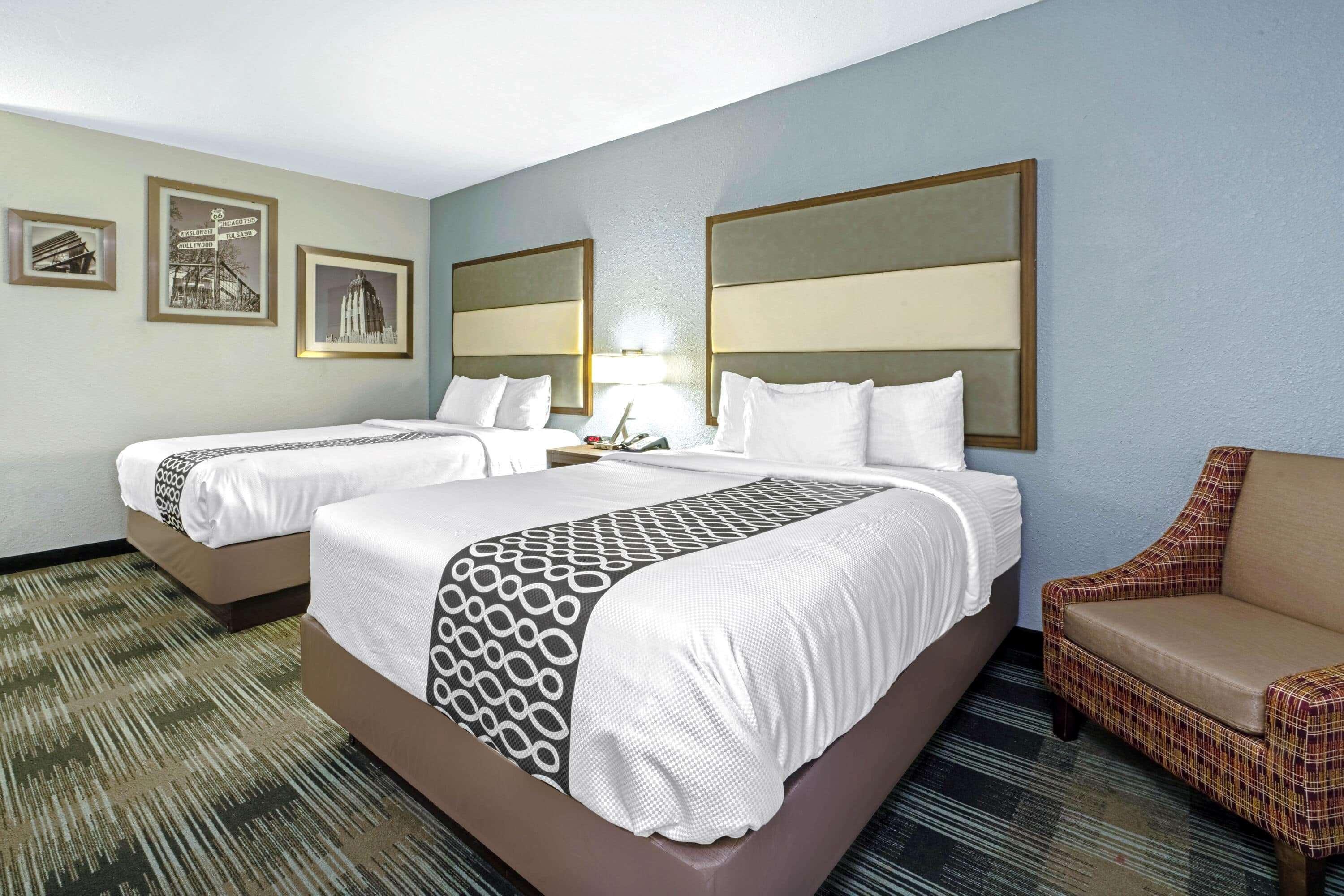 La Quinta By Wyndham Guthrie Hotel Exterior photo