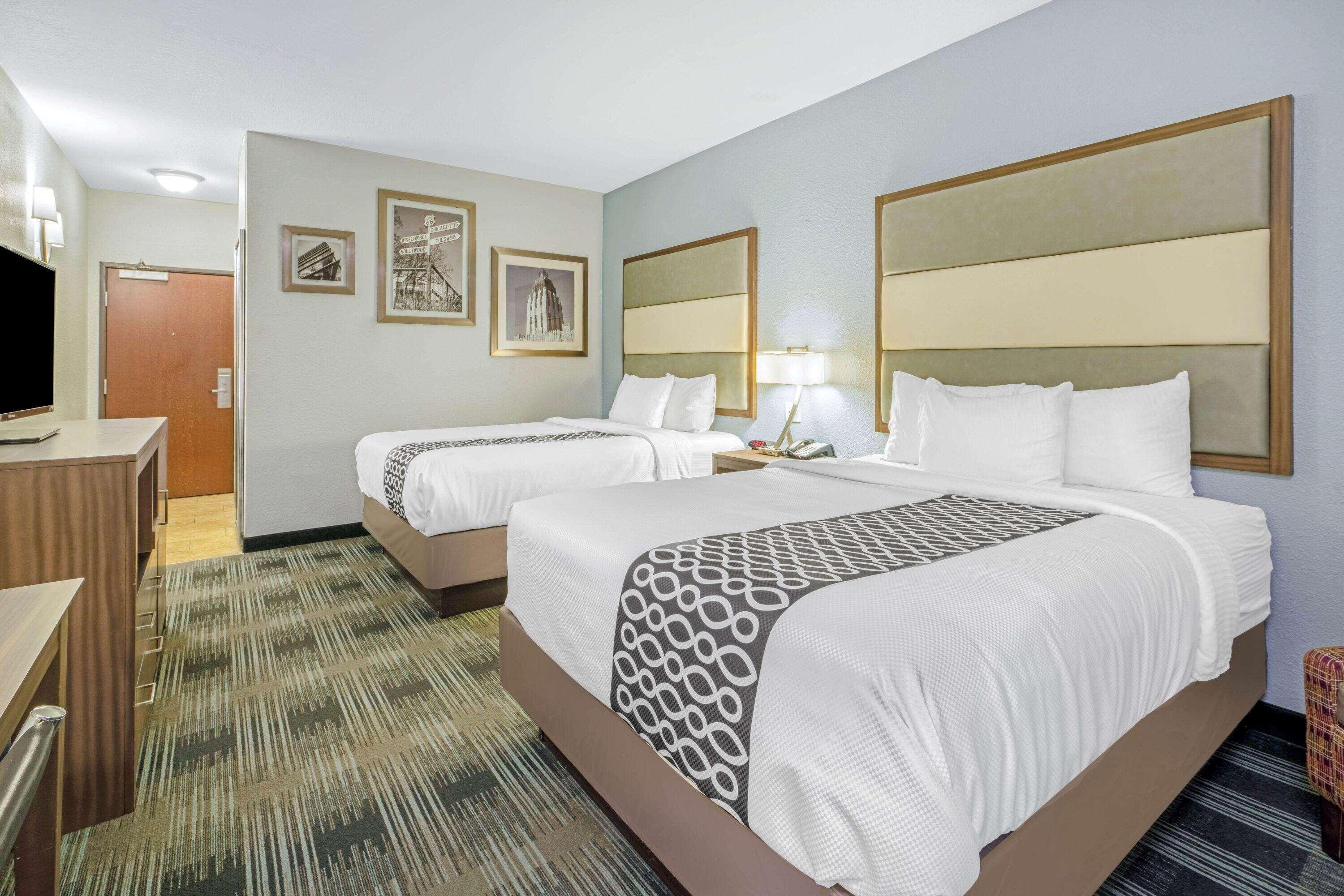 La Quinta By Wyndham Guthrie Hotel Exterior photo